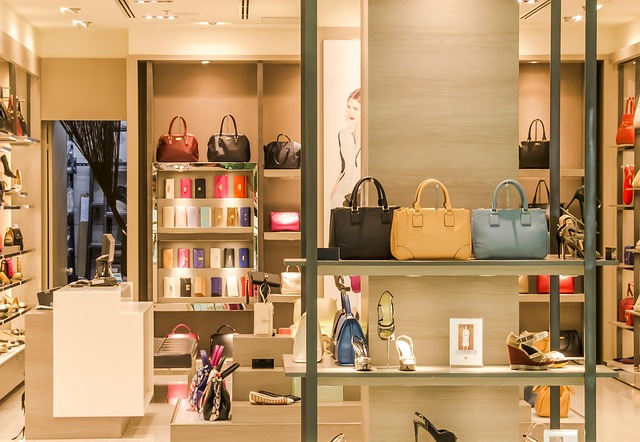 Hình ảnh minh họa ý nghĩa của từ luxury shop