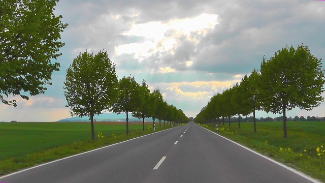 main road