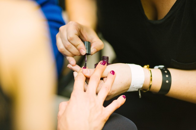 manicurist