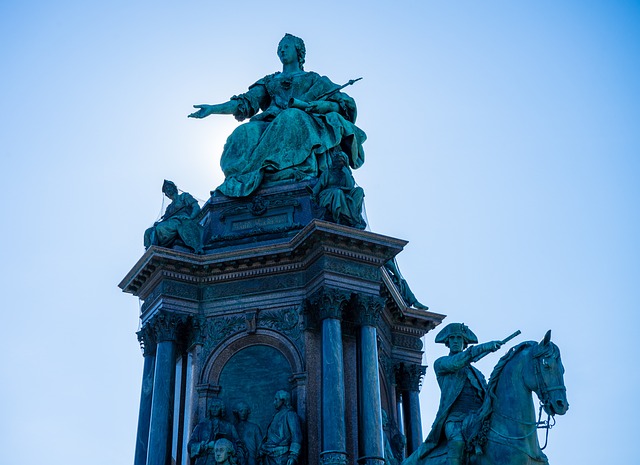 Hình ảnh minh họa ý nghĩa của từ monarch