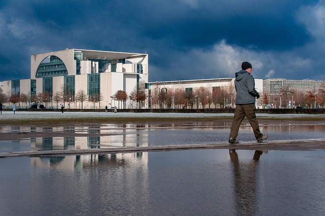 Hình ảnh minh họa ý nghĩa của từ non-extremist politics