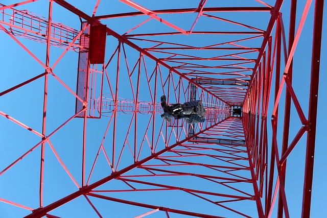 oil derrick