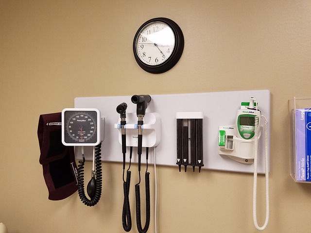 otoscope