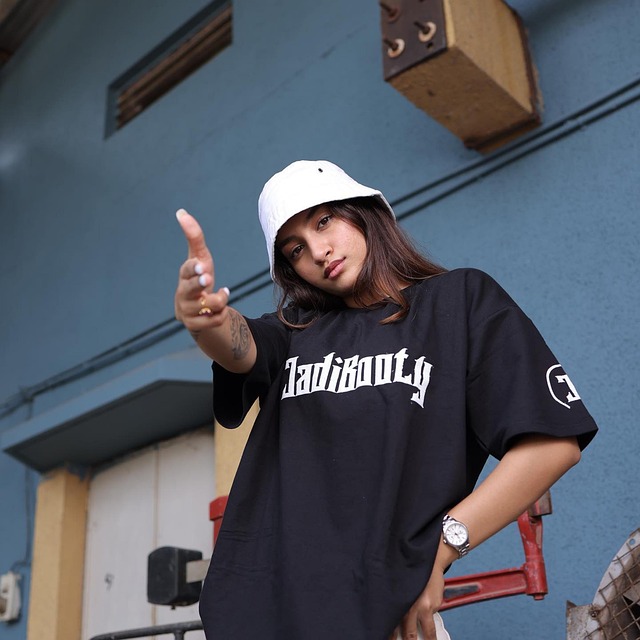 Hình ảnh minh họa ý nghĩa của từ oversized