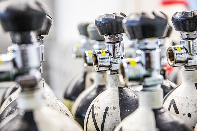 Hình ảnh minh họa ý nghĩa của từ oxygen bottle