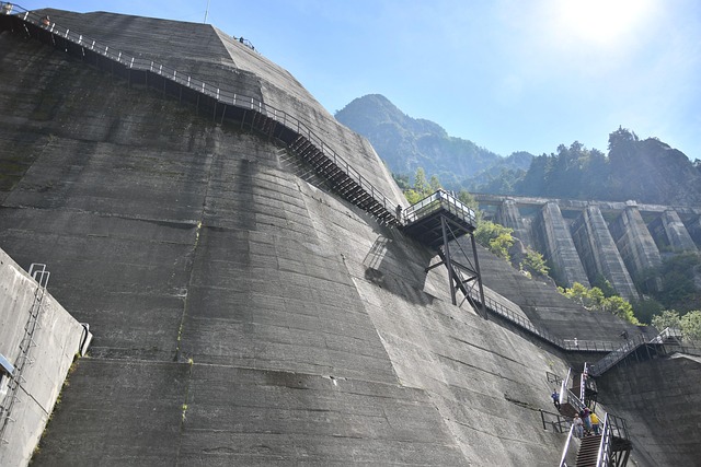 Hình ảnh minh họa ý nghĩa của từ precipitous