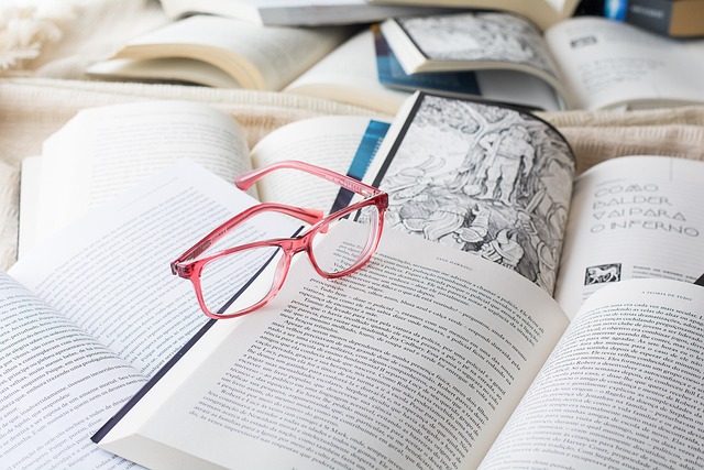 Hình minh họa leggere materiale stampato