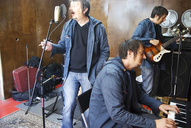 Hình ảnh minh họa ý nghĩa của từ rehearsing