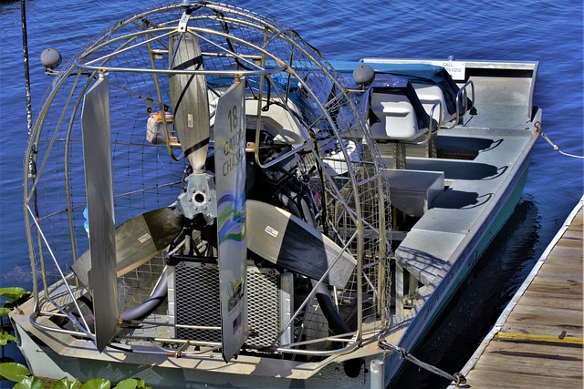 Hình ảnh minh họa ý nghĩa của từ safety boat