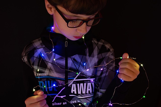 Hình ảnh minh họa ý nghĩa của từ scrutinized