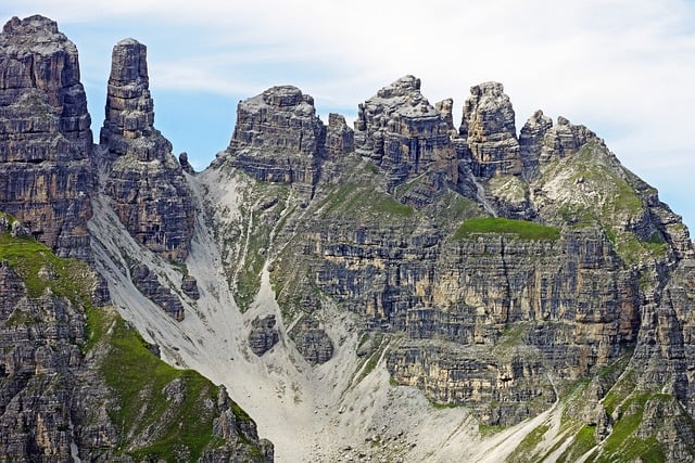 sedimentary mountain