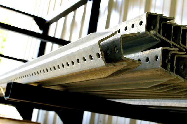 shelf support