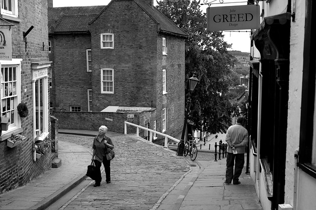Hình ảnh minh họa ý nghĩa của từ shopping precinct