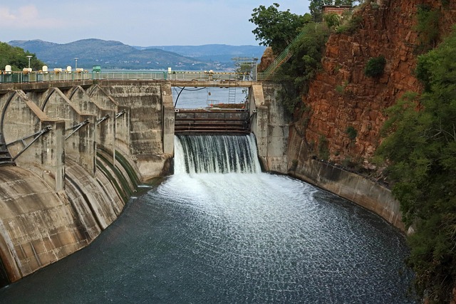 sluice gate