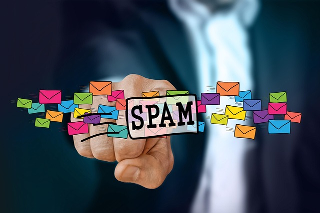 Hình ảnh minh họa ý nghĩa của từ spamming