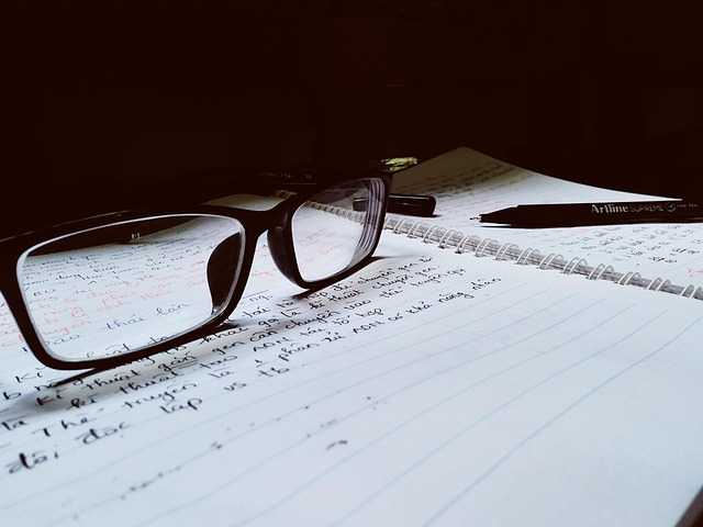 Hình ảnh minh họa ý nghĩa của từ stay indoors