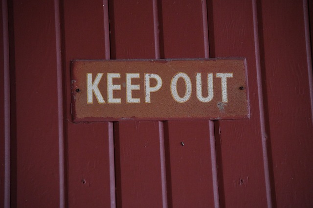 stay private