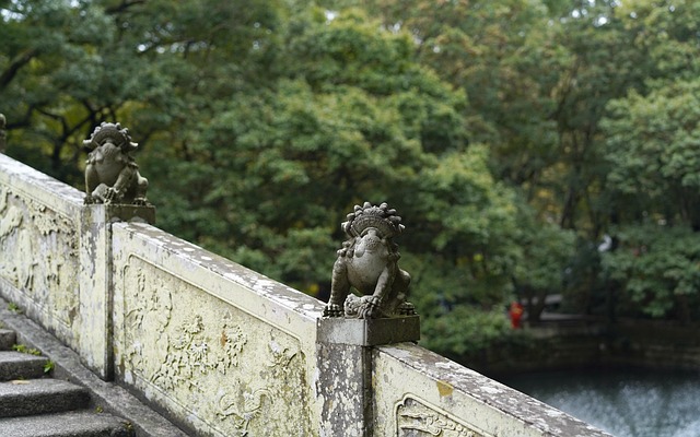 Hình ảnh minh họa ý nghĩa của từ stone carving