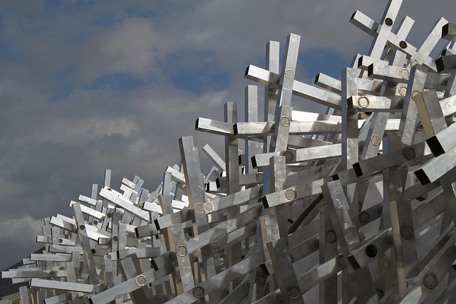 Hình ảnh minh họa ý nghĩa của từ strut