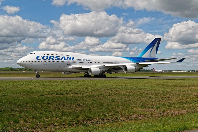 Hình ảnh minh họa ý nghĩa của từ taxiway