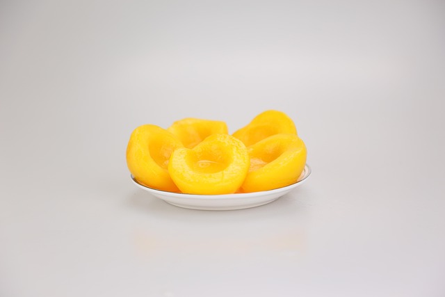 tinned fruit