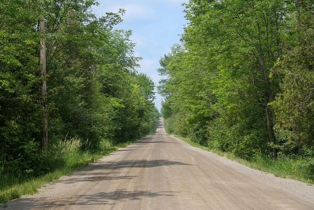 unpaved road