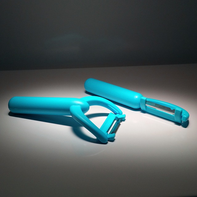 vegetable peeler