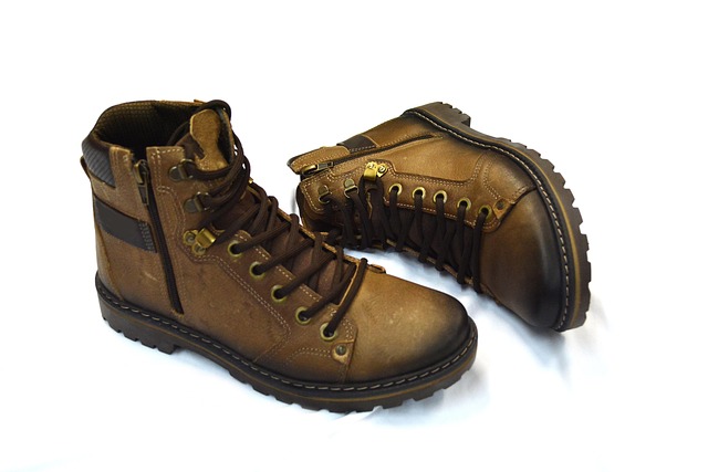 Hình ảnh minh họa ý nghĩa của từ walking boots