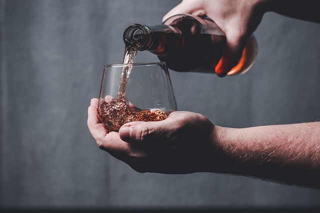 Hình ảnh minh họa ý nghĩa của từ whiskey