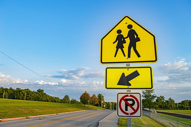 yield sign
